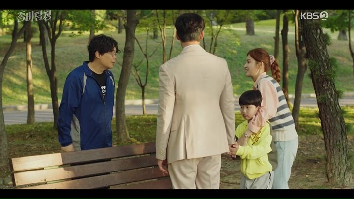 Episode 7 still